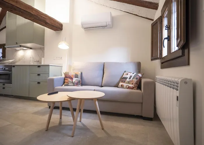 La Casa Amarilla Enebro