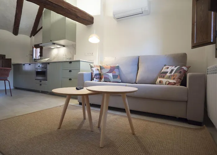 La Casa Amarilla Enebro 阿尔巴拉辛